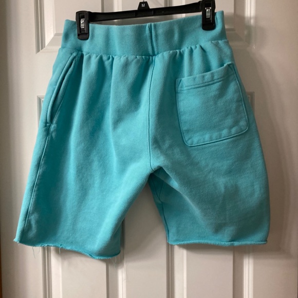 Champion Men’s reverse weave shorts - size (M) - Picture 2 of 3